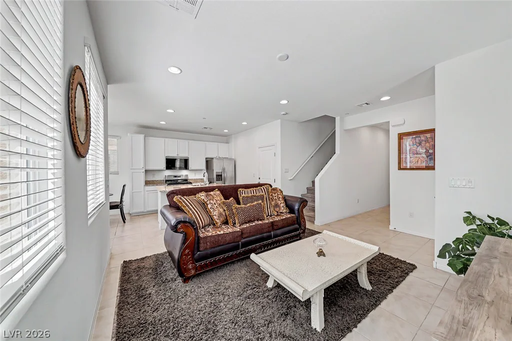 400 Desert Cadence, Henderson, NV 89011