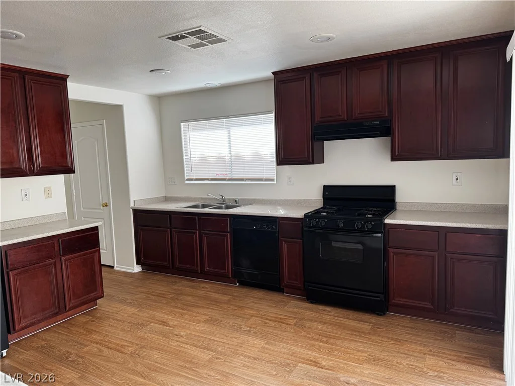 5975 Red Raspberry, Las Vegas, NV 89142