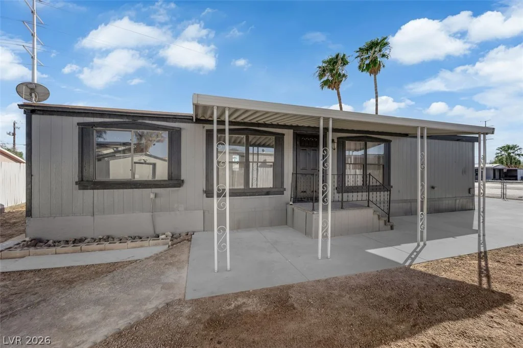 2878 Green Tree, Las Vegas, NV 89142