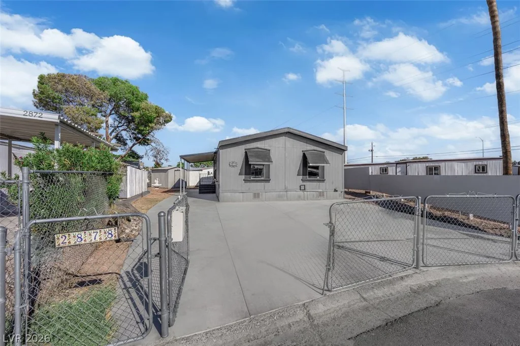 2878 Green Tree, Las Vegas, NV 89142