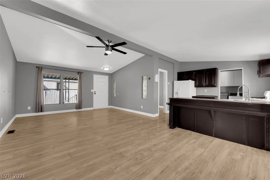 2878 Green Tree, Las Vegas, NV 89142