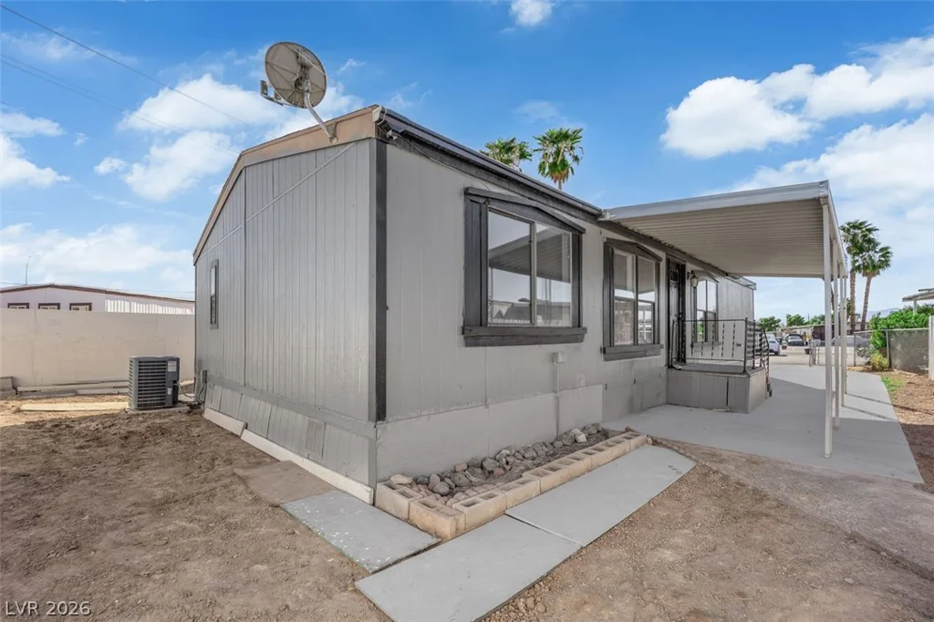 2878 Green Tree, Las Vegas, NV 89142