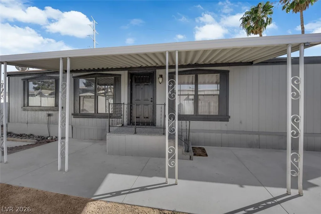 2878 Green Tree, Las Vegas, NV 89142