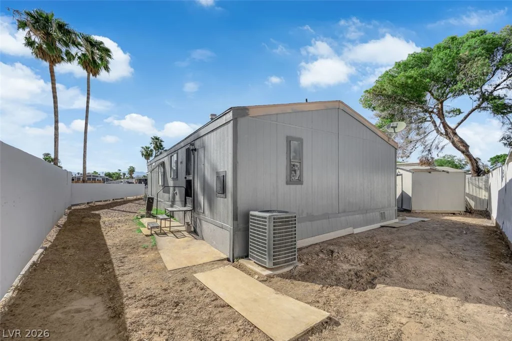 2878 Green Tree, Las Vegas, NV 89142