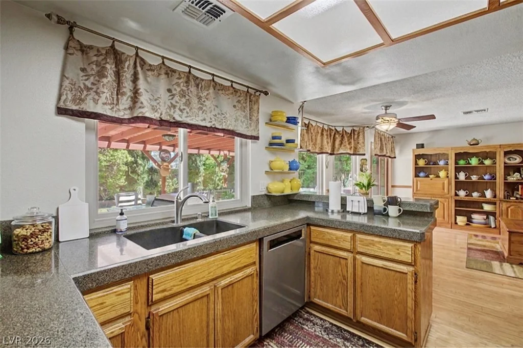 3104 Sea View, Las Vegas, NV 89117