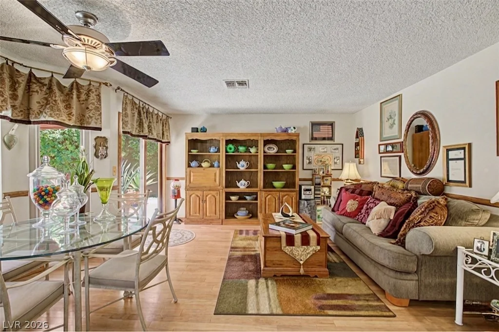 3104 Sea View, Las Vegas, NV 89117