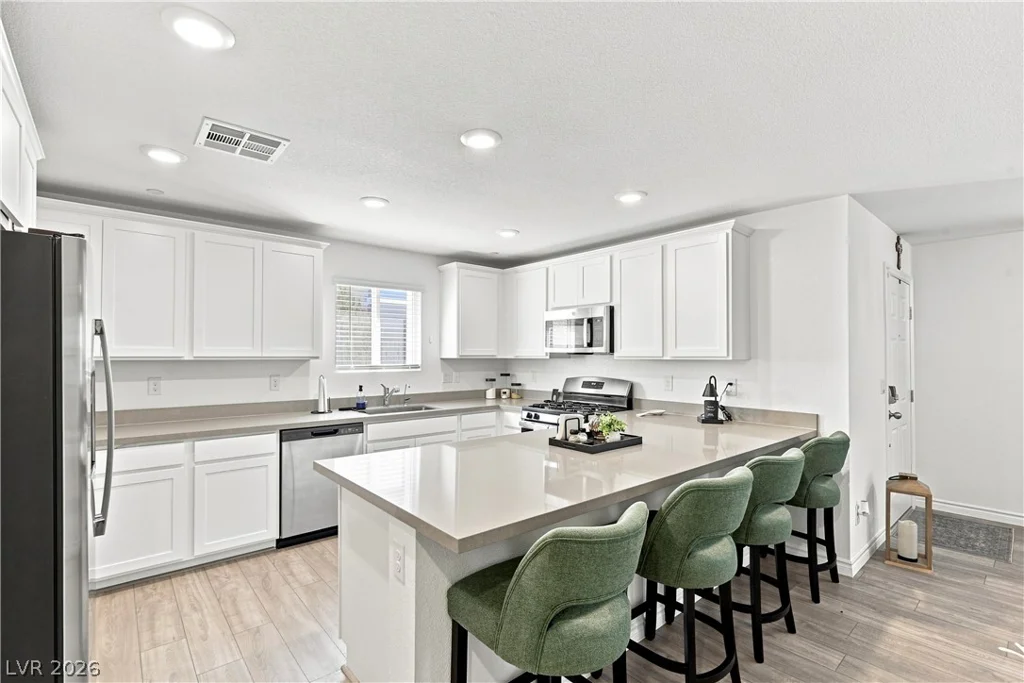 6246 Foxes Dale, Las Vegas, NV 89166