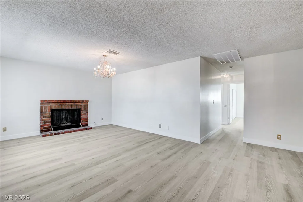 3573 Moraga, Las Vegas, NV 89103
