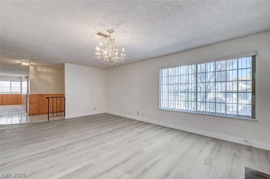 3573 Moraga, Las Vegas, NV 89103