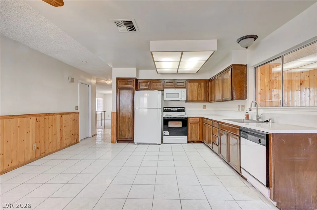 3573 Moraga, Las Vegas, NV 89103