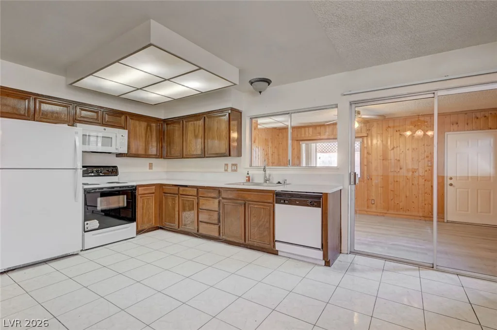 3573 Moraga, Las Vegas, NV 89103