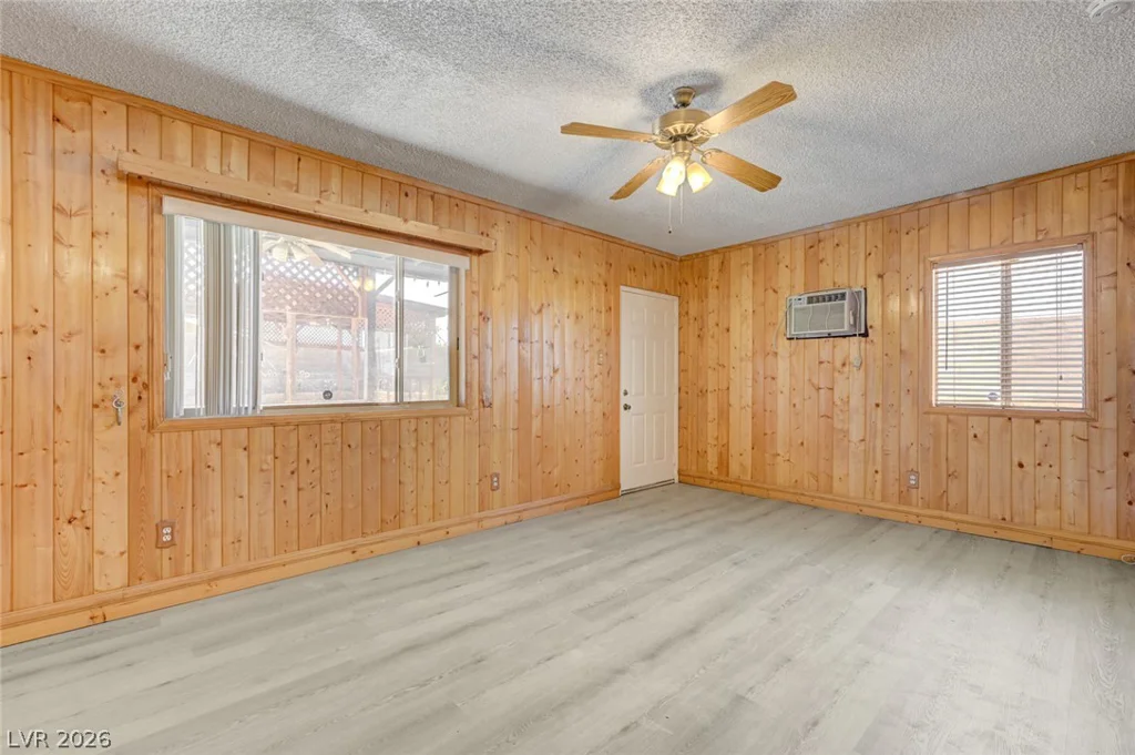3573 Moraga, Las Vegas, NV 89103