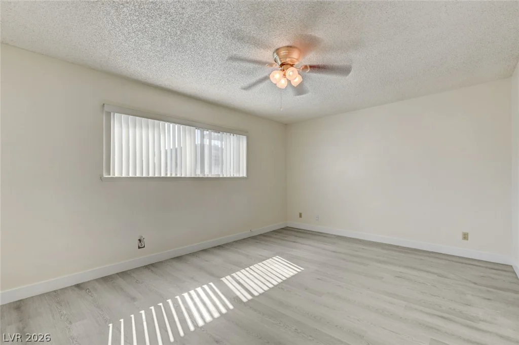 3573 Moraga, Las Vegas, NV 89103