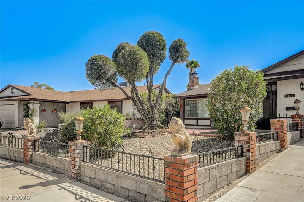 3573 Moraga, Las Vegas, NV 89103