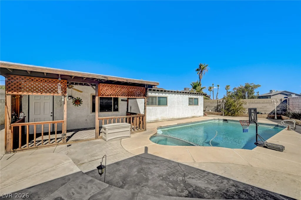 3573 Moraga, Las Vegas, NV 89103