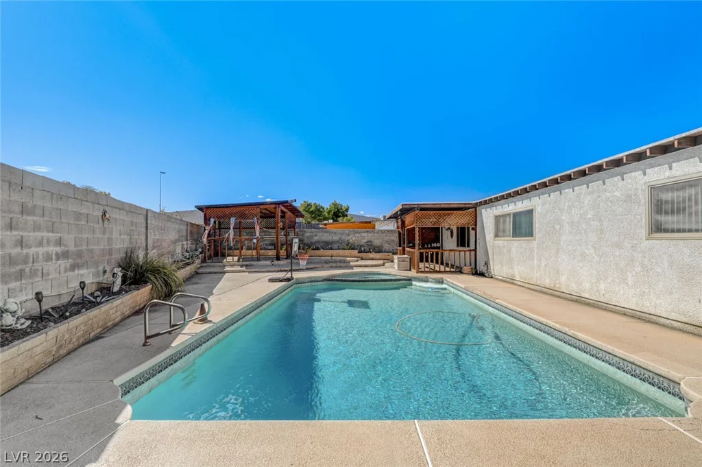 3573 Moraga, Las Vegas, NV 89103