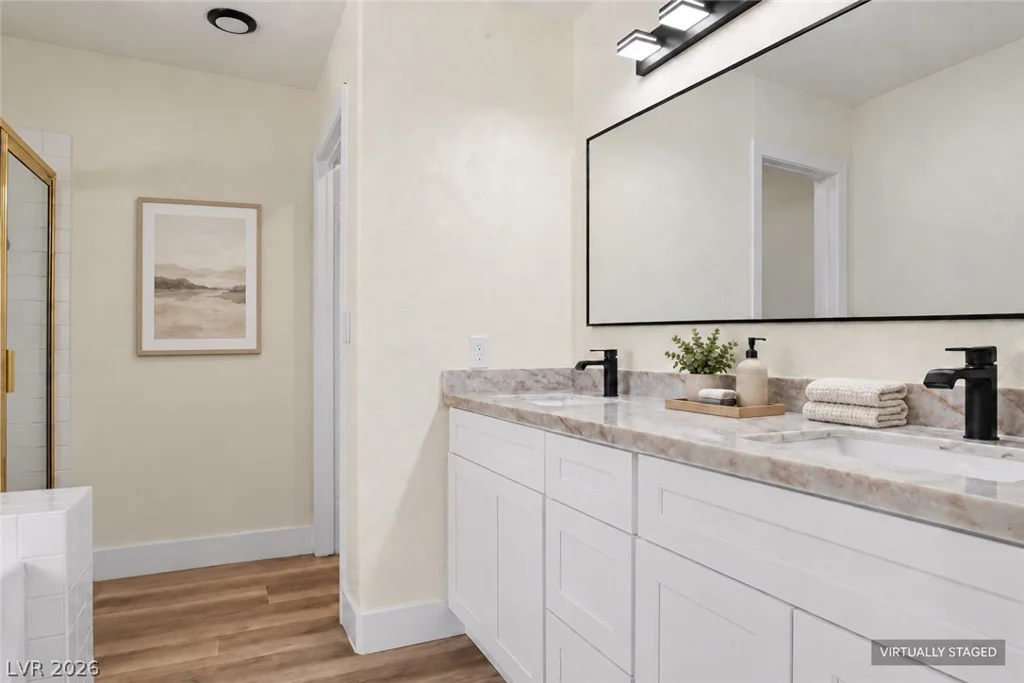 3912 Wide River, Las Vegas, NV 89130