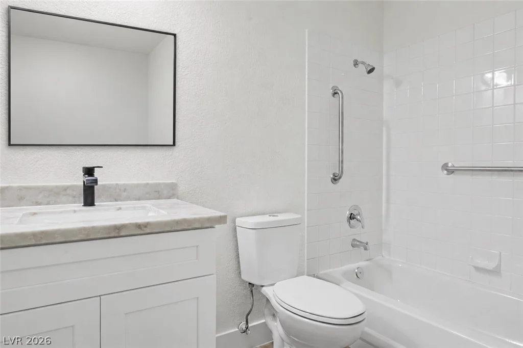 3912 Wide River, Las Vegas, NV 89130