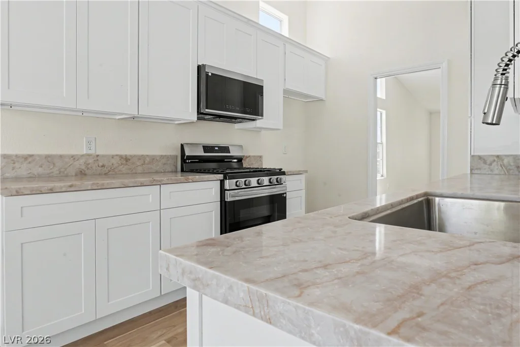 3912 Wide River, Las Vegas, NV 89130