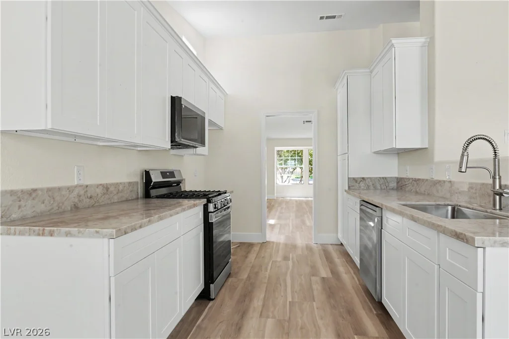 3912 Wide River, Las Vegas, NV 89130