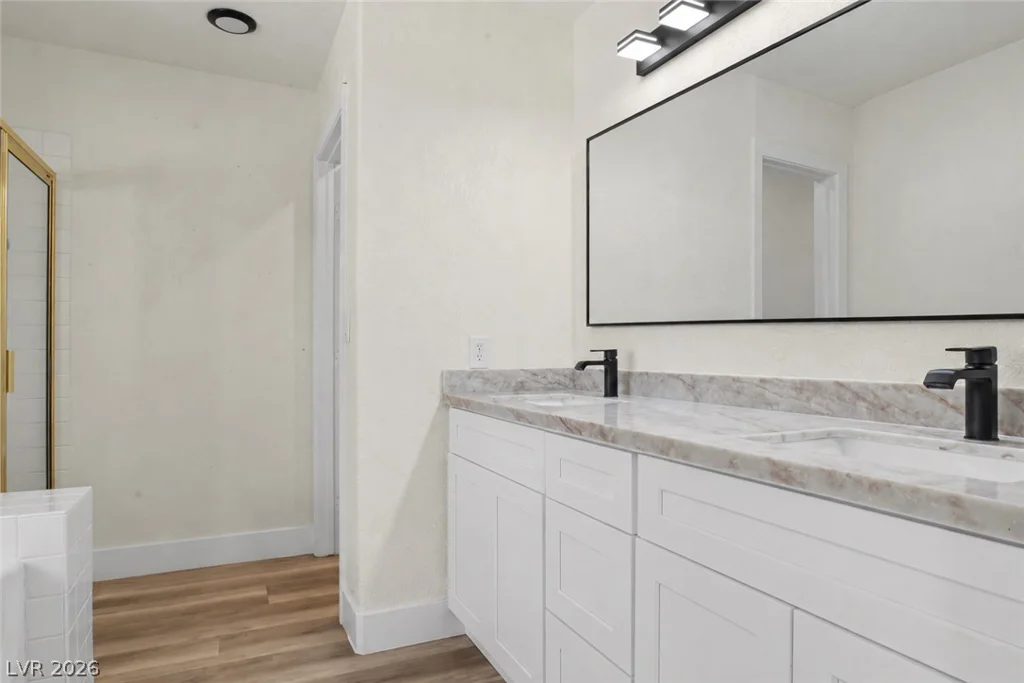 3912 Wide River, Las Vegas, NV 89130