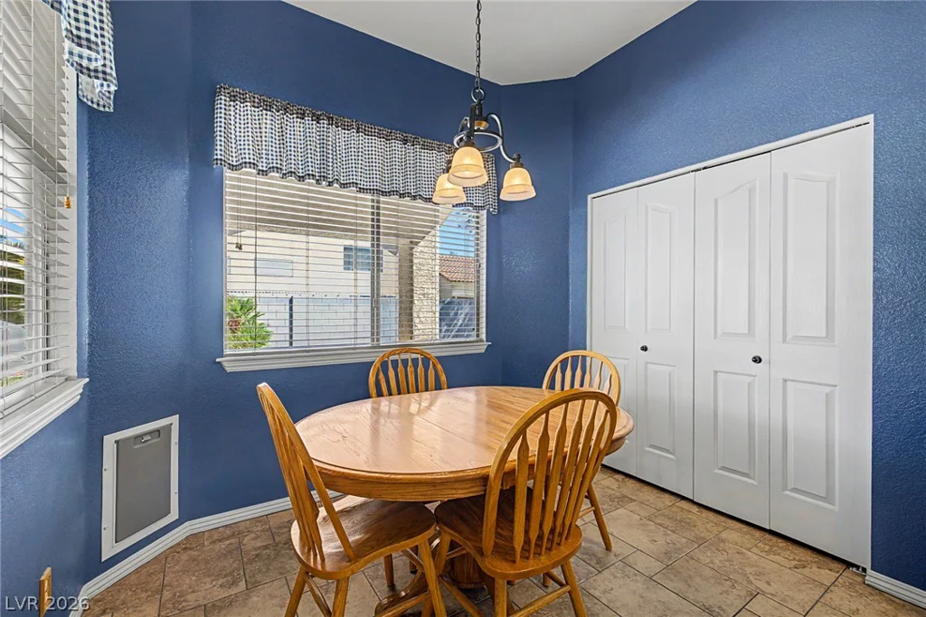 1104 Deshields, Las Vegas, NV 89123