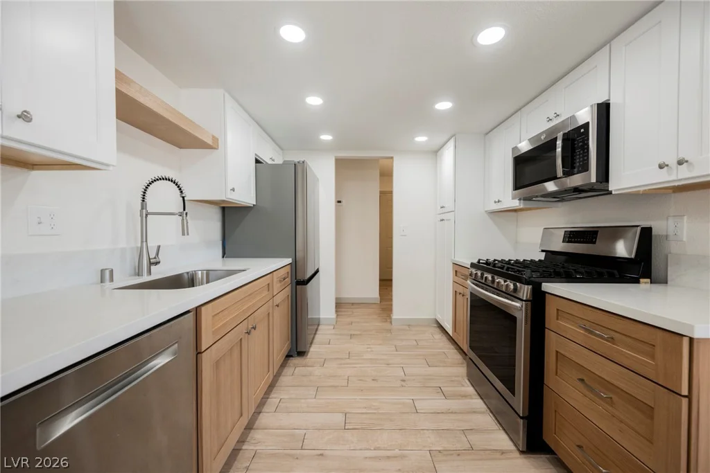 1612 Crest Haven, Las Vegas, NV 89108
