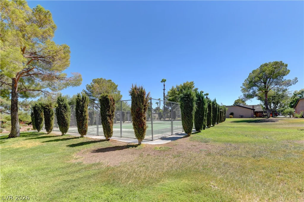 6546 Ironbark, Las Vegas, NV 89107