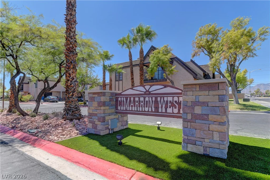 6546 Ironbark, Las Vegas, NV 89107