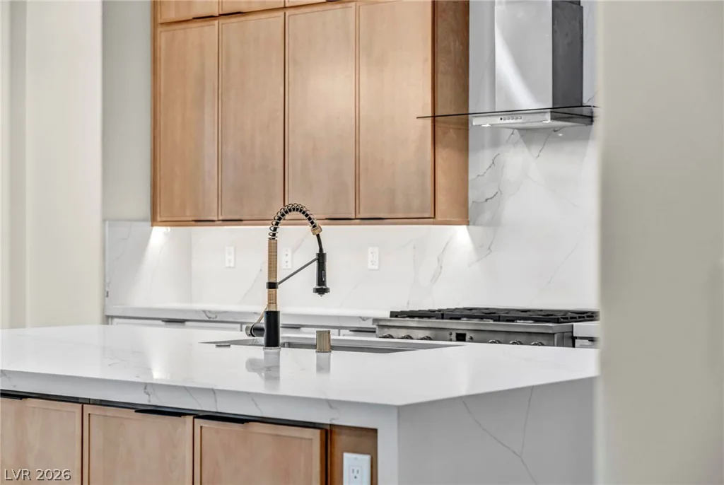 4555 Riva De Romanza, Las Vegas, NV 89135