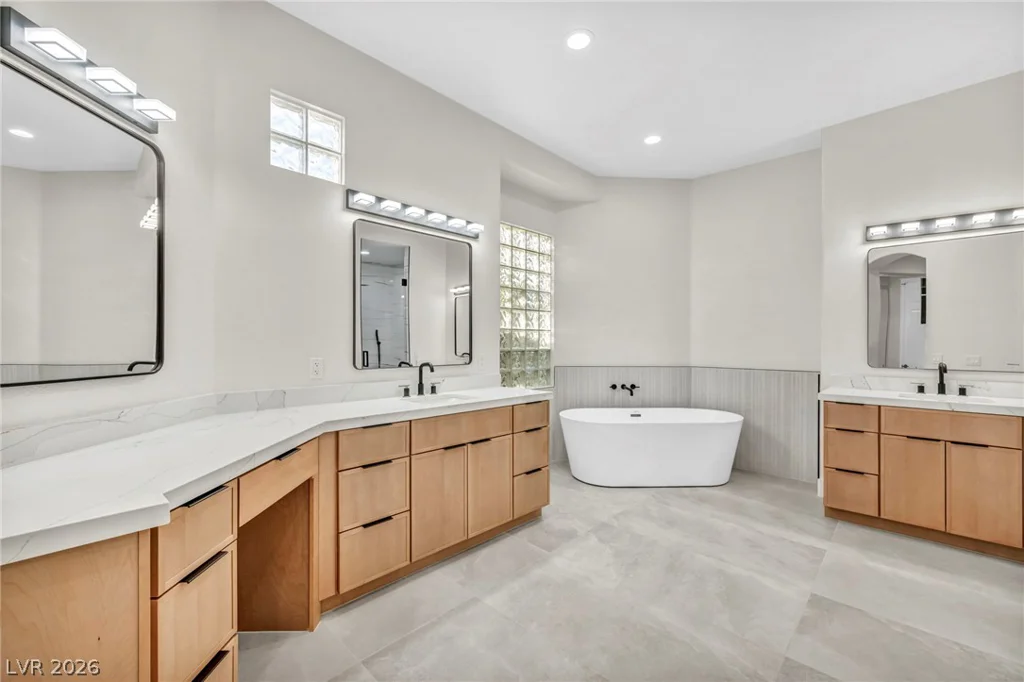 4555 Riva De Romanza, Las Vegas, NV 89135