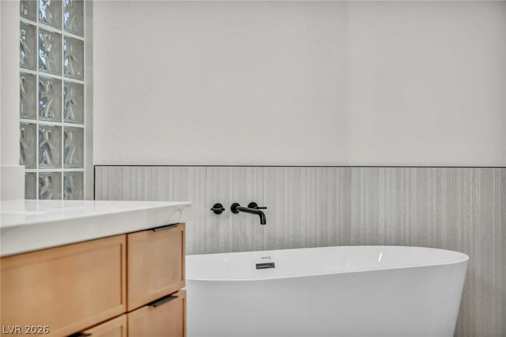 4555 Riva De Romanza, Las Vegas, NV 89135