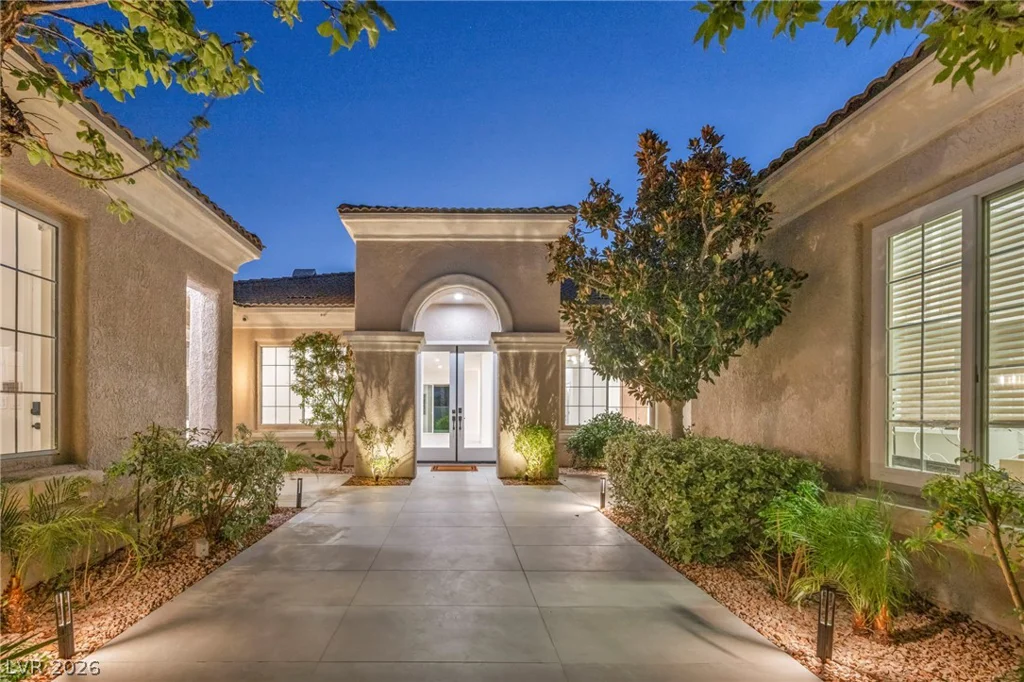 4555 Riva De Romanza, Las Vegas, NV 89135