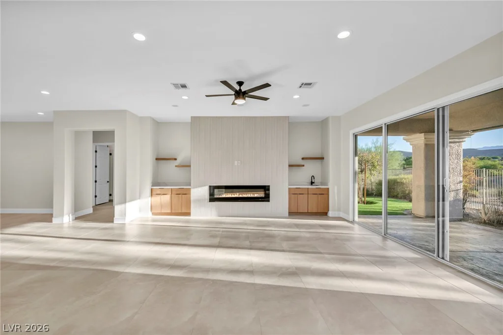 4555 Riva De Romanza, Las Vegas, NV 89135