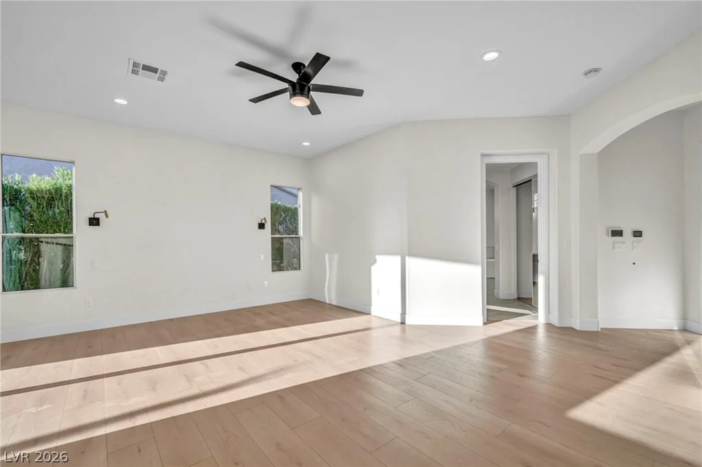 4555 Riva De Romanza, Las Vegas, NV 89135