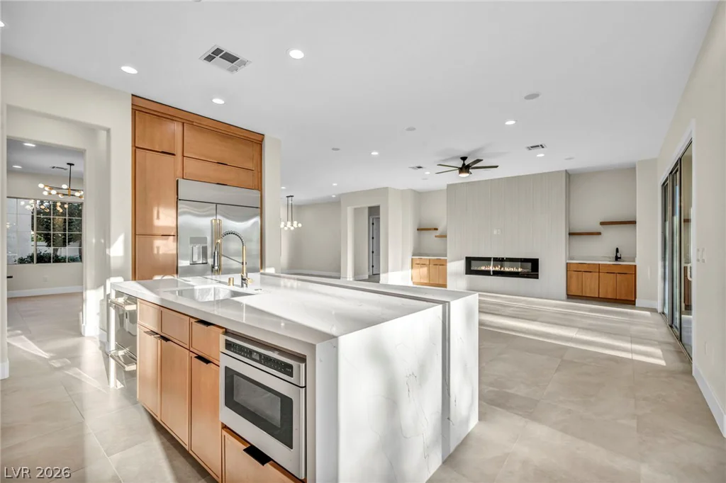 4555 Riva De Romanza, Las Vegas, NV 89135
