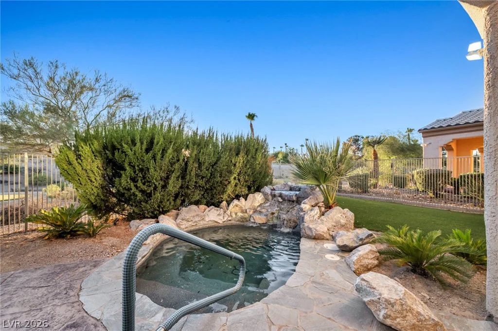 4555 Riva De Romanza, Las Vegas, NV 89135