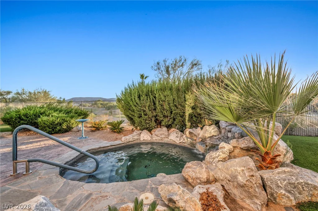 4555 Riva De Romanza, Las Vegas, NV 89135