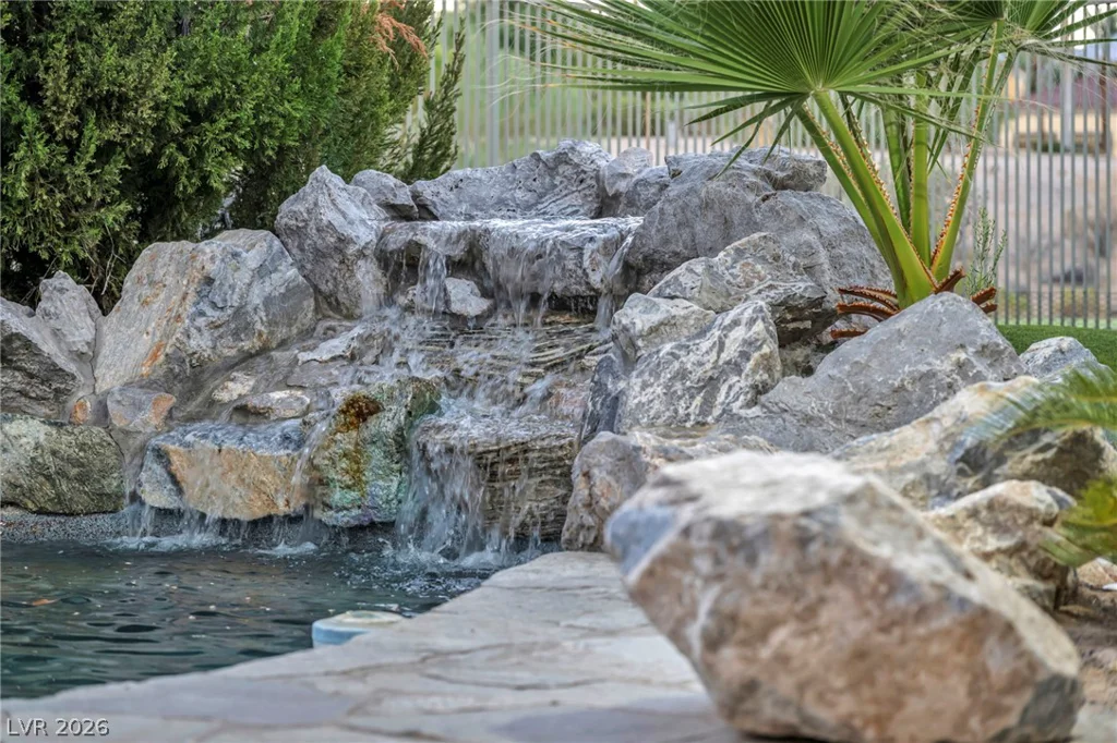 4555 Riva De Romanza, Las Vegas, NV 89135