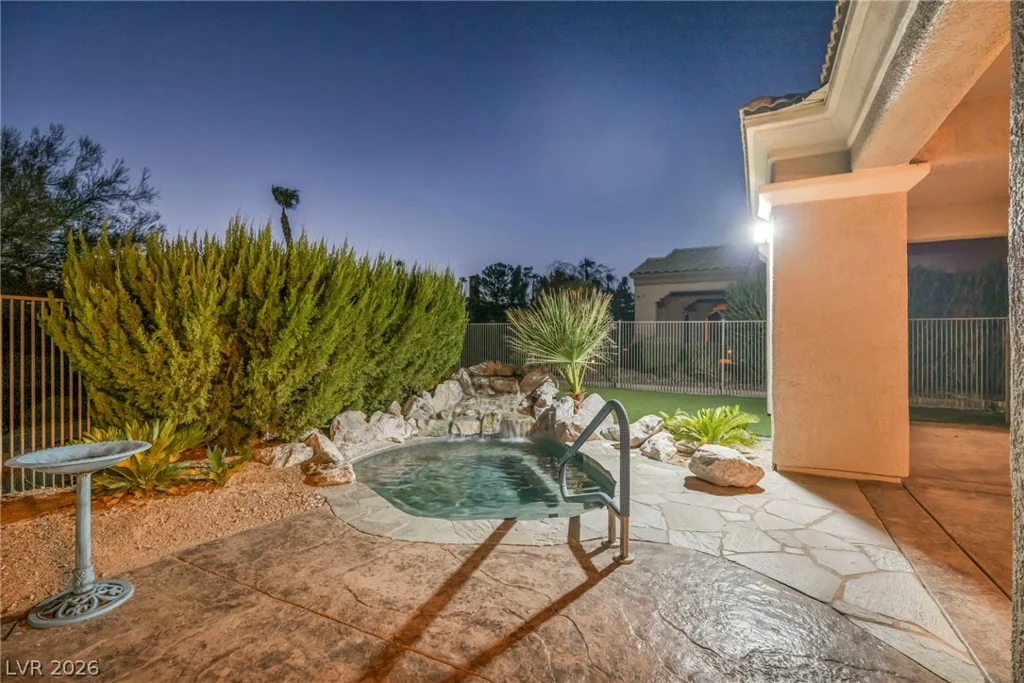 4555 Riva De Romanza, Las Vegas, NV 89135