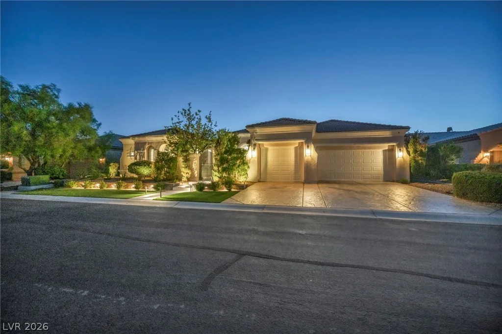 4555 Riva De Romanza, Las Vegas, NV 89135