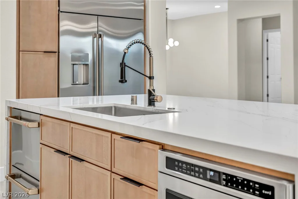 4555 Riva De Romanza, Las Vegas, NV 89135