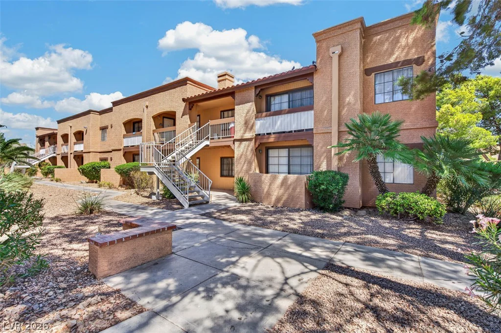 5170 Jones, Las Vegas, NV 89118