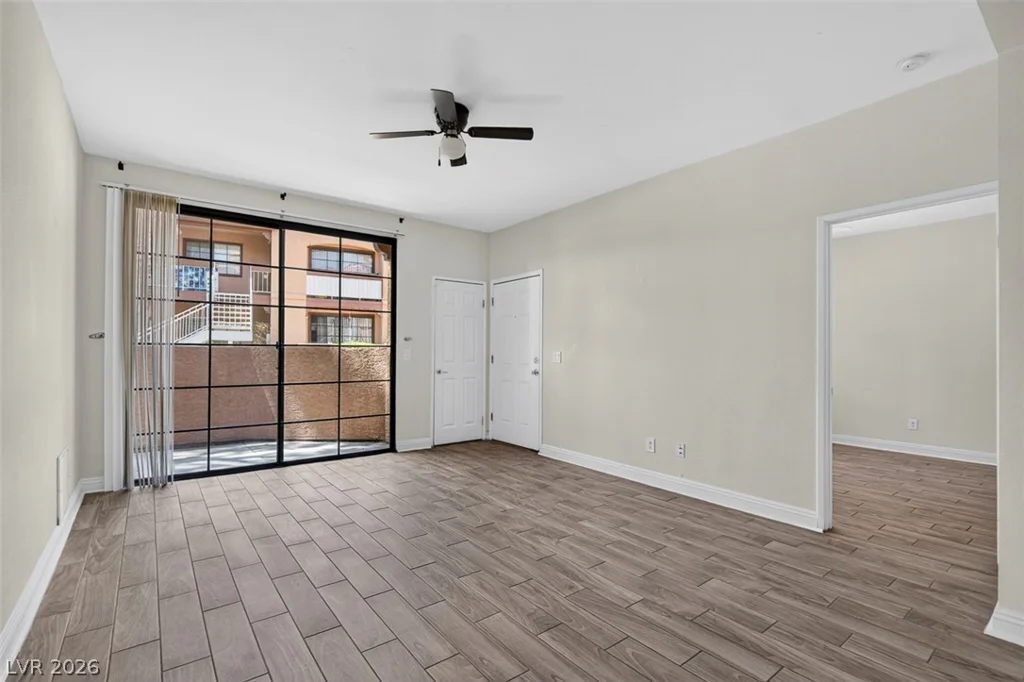 5170 Jones, Las Vegas, NV 89118