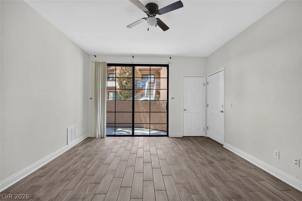 5170 Jones, Las Vegas, NV 89118