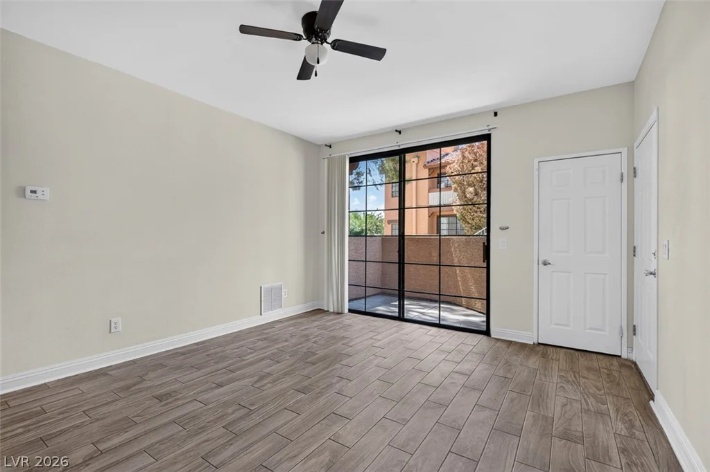 5170 Jones, Las Vegas, NV 89118