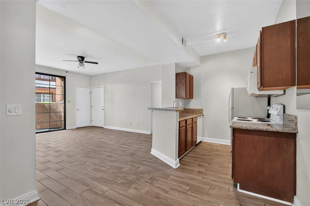 5170 Jones, Las Vegas, NV 89118