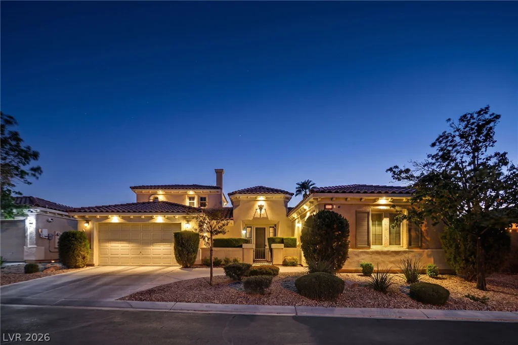 7567 Pearl Crescent, Las Vegas, NV 89113