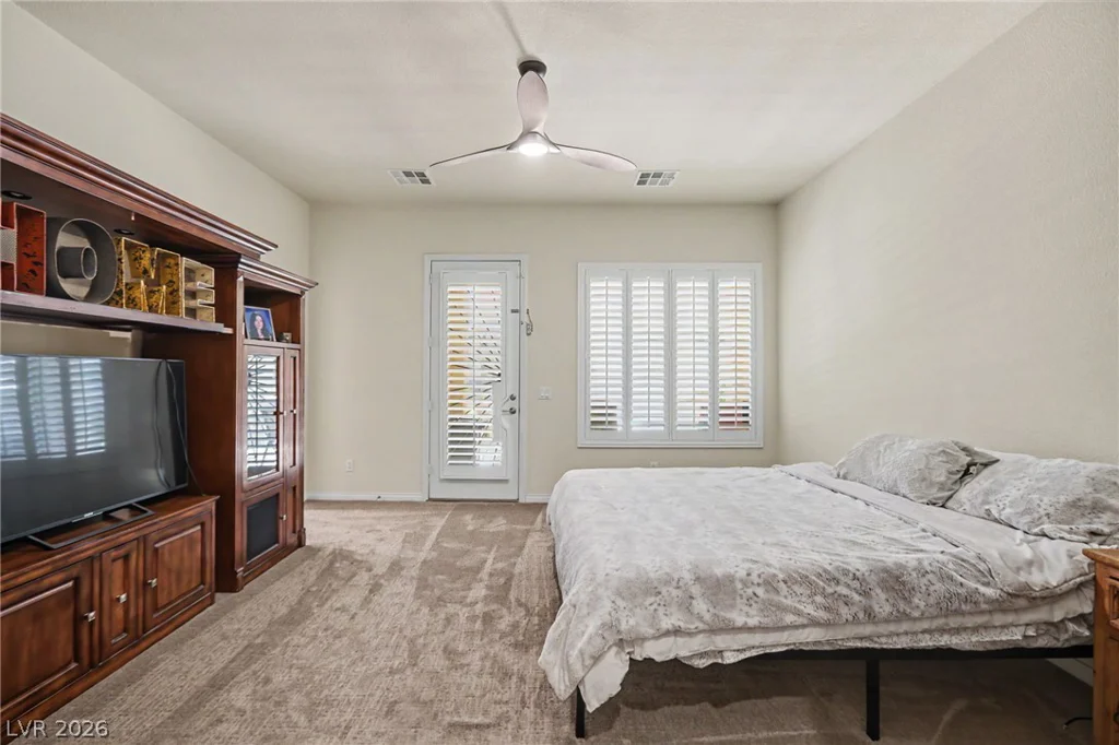 7567 Pearl Crescent, Las Vegas, NV 89113