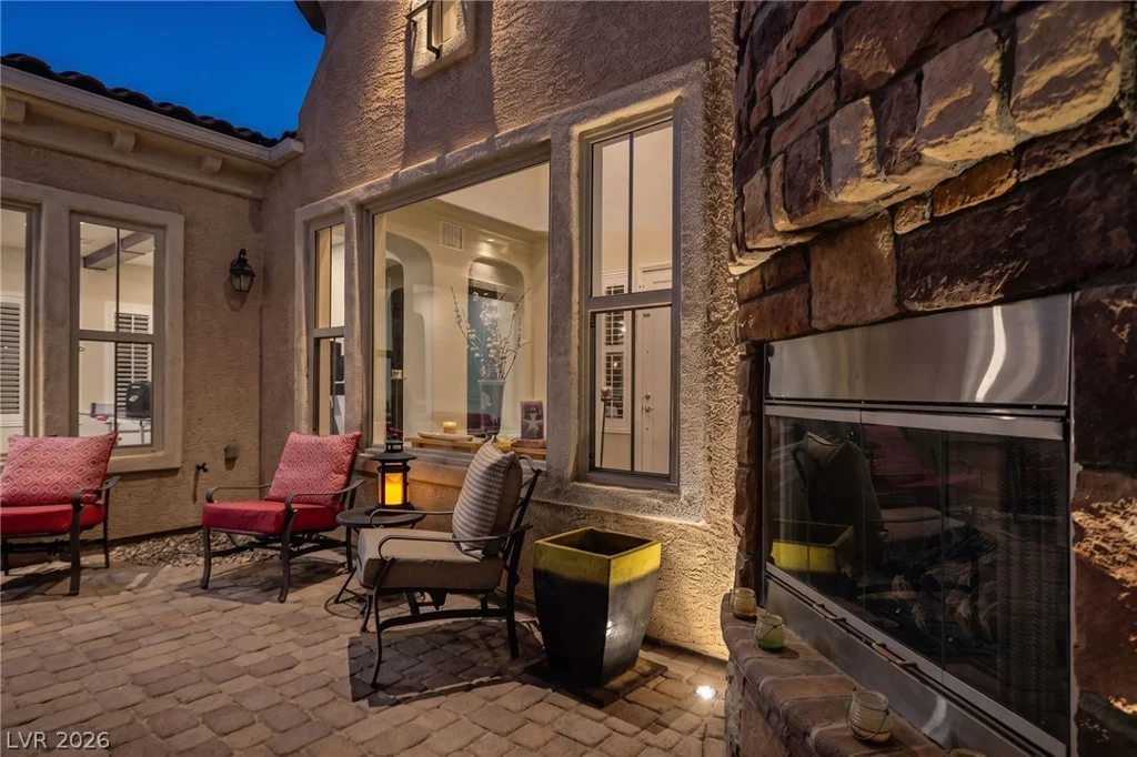 7567 Pearl Crescent, Las Vegas, NV 89113